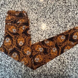 LuLaRoe Colorful Logo Tag